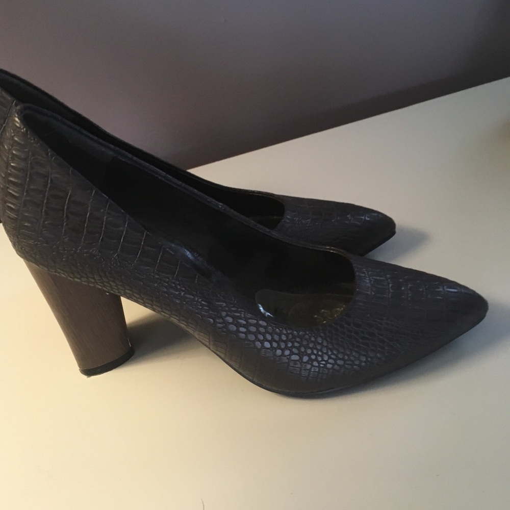 Faux lizard business heels